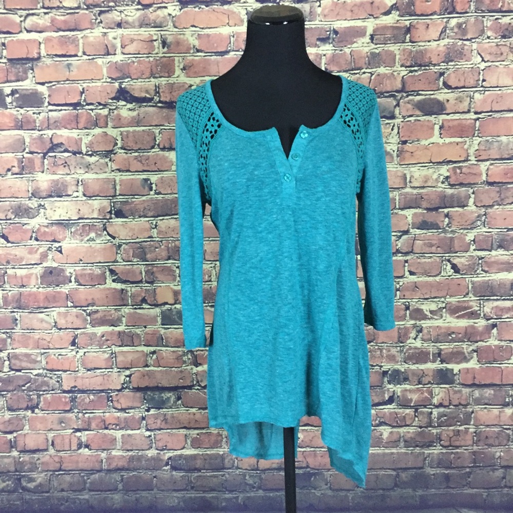 Almost Famous Turquoise Long Sleeve Shirt